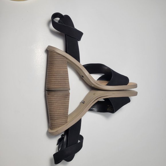 Gianni Bini Marilane Leather Asymmetrical Wooden Block Heels Women's Size 5M - Picture 5 of 11